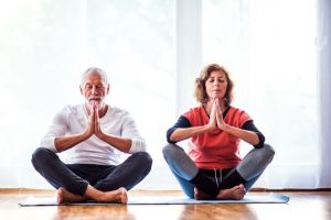 How to Lower Eye Pressure Through Glaucoma Medication and Meditation